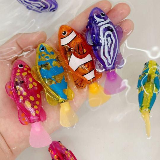 🐟 Magic Swimming Fish with Lights ( Pack of 10 )